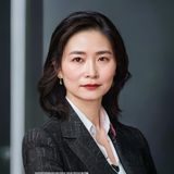 精品一区二区一区内容总监林晓雯，专业形象照，端庄知性，展现深厚内容专业素养